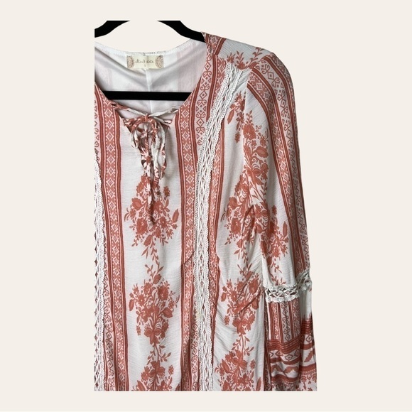 0891. ALTAR’D STATE LONG SLEEVE DRESS MINI LENGTH SIZE‎ SMALL ORANGE/WHITE - Picture 2 of 9